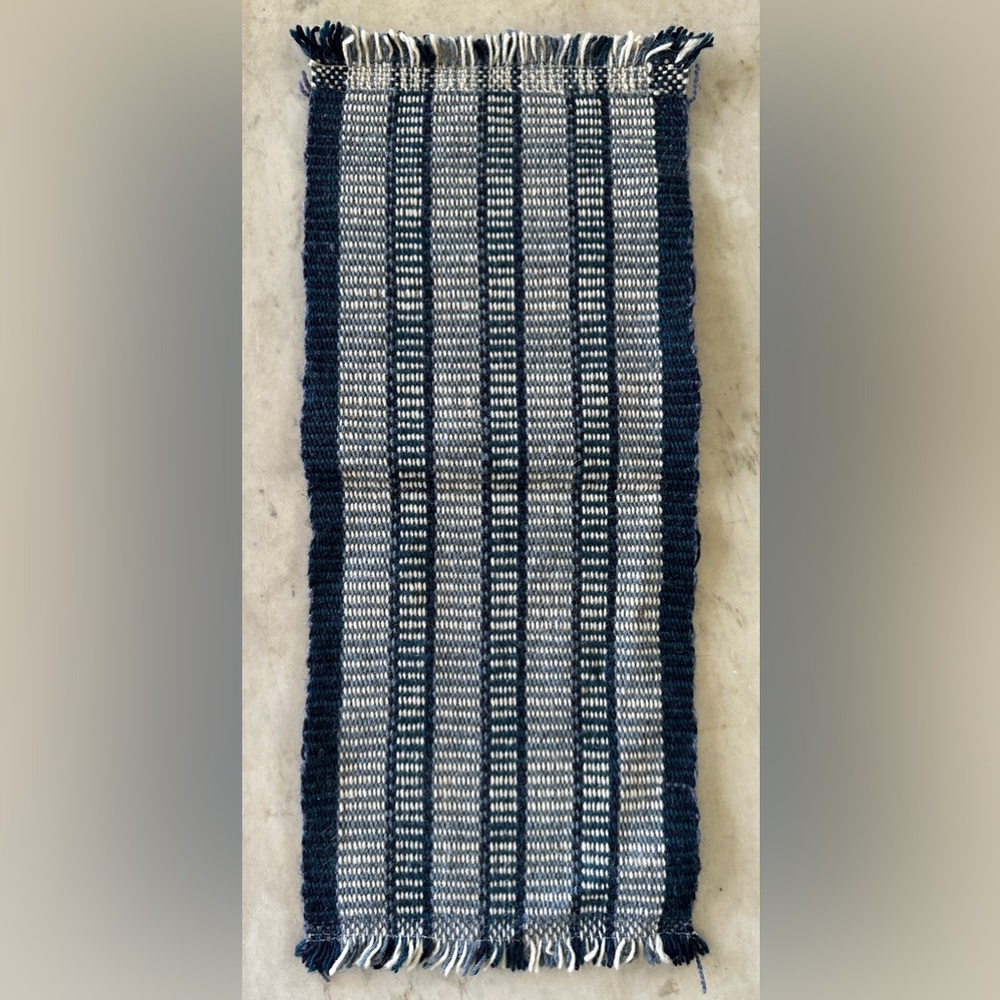 VINTAGE HANDWOVEN WOOL RUNNER